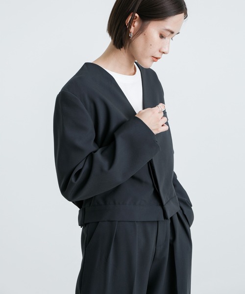 select MOCA（セレクトモカ）の「ノーカラーベルトデザインセットアップ（セットアップ・レディース・チャコールグレー/ブラウン/ライトベージュ・SMALL/MEDIUM）」の22枚目の写真