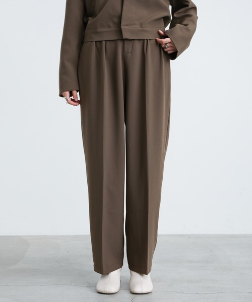 select MOCA（セレクトモカ）の「ノーカラーベルトデザインセットアップ（セットアップ・レディース・チャコールグレー/ブラウン/ライトベージュ・SMALL/MEDIUM）」の9枚目の写真