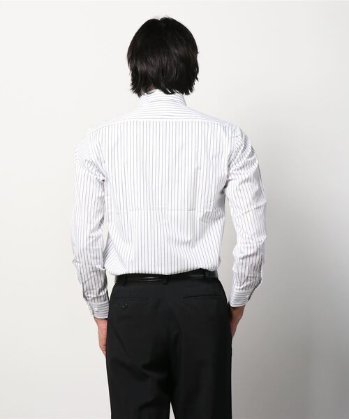 Perfect Suit FActory(パーフェクトスーツファクトリー)の「【形態安定】長袖ワイシャツ 先染めストライプ ブルー(ビジネスシャツ・メンズ・ブルー・首回り41cm-裄丈84cm/首回り39cm-裄丈82cm/首回り37cm-裄丈80cm/首回り43cm-裄丈86cm)」の5枚目の写真