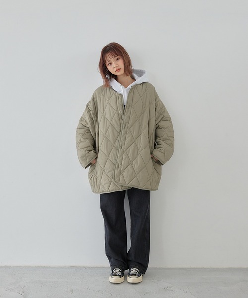flaner(フラネ)の「Loose quilting jacket / ルーズキルティングジャケット(ミリタリージャケット・レディース・グレイッシュベージュ/カーキ/ブラック・FREE)」の15枚目の写真