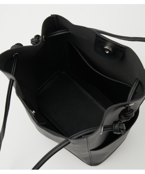 AZUL by moussy(アズールバイマウジー)の「THIN STRAPS TOTE BAG/シンストラップトートバッグ(トートバッグ・レディース・ブラック/ライトブルー/ライトブラウン・FREE)」の9枚目の写真
