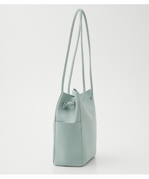 AZUL by moussy(アズールバイマウジー)の「THIN STRAPS TOTE BAG/シンストラップトートバッグ(トートバッグ・レディース・ブラック/ライトブルー/ライトブラウン・FREE)」の18枚目の写真