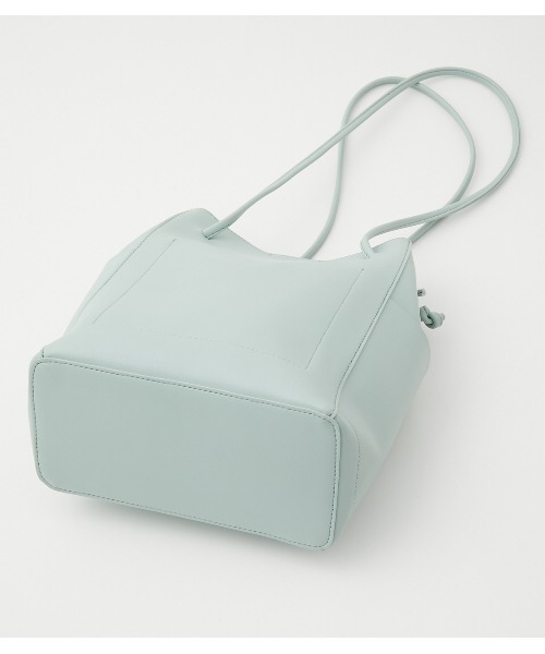 AZUL by moussy(アズールバイマウジー)の「THIN STRAPS TOTE BAG/シンストラップトートバッグ(トートバッグ・レディース・ブラック/ライトブルー/ライトブラウン・FREE)」の19枚目の写真