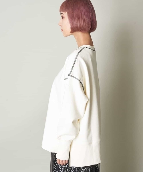 A de a.v.v（アードアー・ヴェ・ヴェ）の「配色ステッチロゴスウェット（トレーナー）（スウェット・レディース・ブラック/サンドベージュ/ライトブルー/アイボリー・38/36）」の17枚目の写真