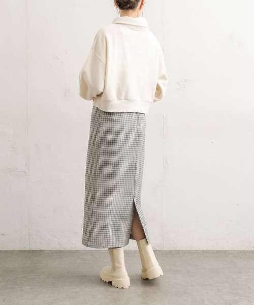 OLIVE des OLIVE(オリーブデオリーブ)の「zipショートプルオーバー(スウェット・レディース・ライトグレー/ブラック/アイボリー/ラベンダー・FREE)」の7枚目の写真