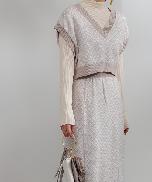 COLONY 2139（コロニートゥーワンスリーナイン）の「綿アクリルジャガードニットベスト（ベスト・レディース・ブラック/ベージュ/グリーン・FREE）」の15枚目の写真