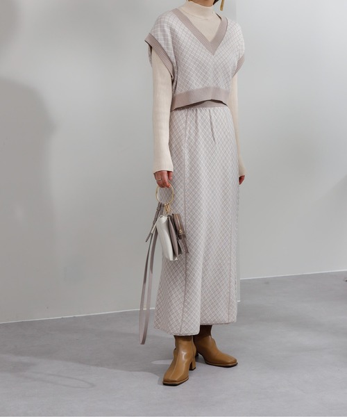 COLONY 2139（コロニートゥーワンスリーナイン）の「綿アクリルジャガードニットベスト（ベスト・レディース・ブラック/ベージュ/グリーン・FREE）」の19枚目の写真