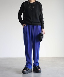 プリーツテーパードパンツ