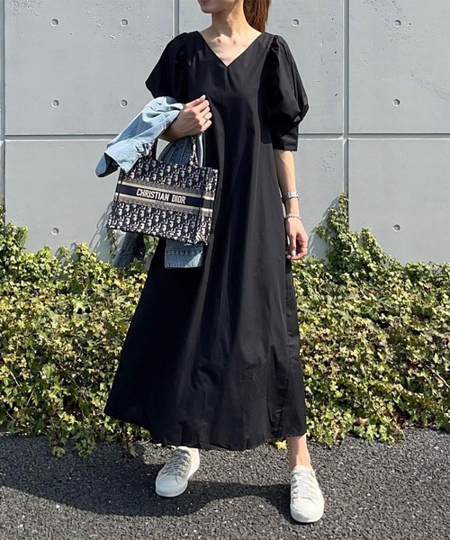 Riberry（リベリー）の「Vネックパフスリーブワンピース【無地/ストライプ】（ワンピース・レディース・ネイビー/オレンジ/グリーン/ブラック/ライトカーキ/ブルー/ブルー系/ピンク/アイボリー/ネイビー系/ライトグレー/ライトピンク/ベージュ/ライトイエロー・MEDIUM）」の16枚目の写真