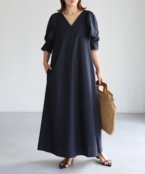 セール】Vネックパフスリーブワンピース【無地/ストライプ
