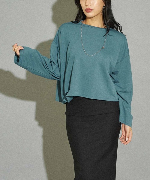 ANAP（アナップ）の「クロップドダメージミニ裏毛トップスカットソー（Tシャツ/カットソー・レディース・ライトグレー/グリーン/ダークグレー/グレイッシュベージュ・FREE）」の4枚目の写真