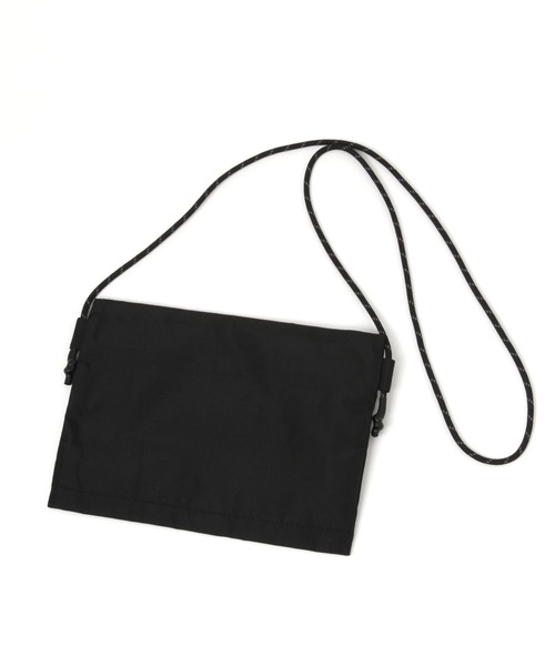 LEPSIM(レプシィム)の「【BROWN THEATRE PRODUCTSコラボ】ショルダーポーチ 267738(ボディバッグ/ウエストポーチ・レディース・ブラック/ベージュ・ONE SIZE)」の6枚目の写真