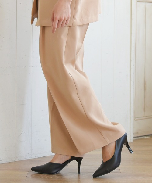 sango(sango)の「タックセンタープレスパンツ(スラックス・レディース・イエロー/ベージュ/アイボリー・FREE)」の2枚目の写真