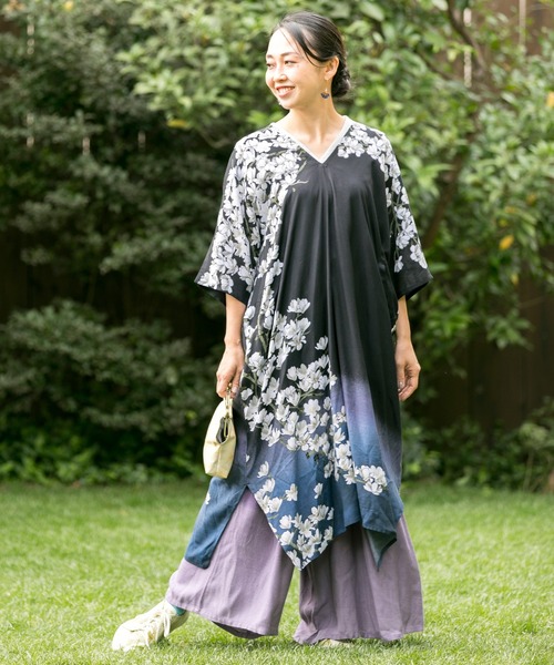 カヤ（カヤ）の「【カヤ】春の錦ワンピース（ワンピース・レディース・ブラック/パープル/ネイビー・FREE）」の2枚目の写真
