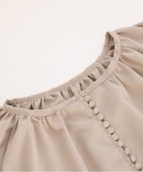 La-gemme（ラジェム）の「くるみボタンワンピース（ワンピース・レディース・オフホワイト/ブラック/グレイッシュベージュ・C/フリー）」の17枚目の写真