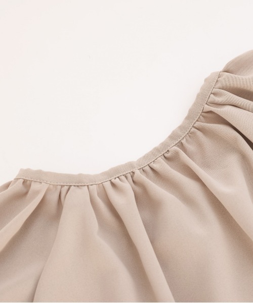 La-gemme（ラジェム）の「くるみボタンワンピース（ワンピース・レディース・オフホワイト/ブラック/グレイッシュベージュ・C/フリー）」の20枚目の写真