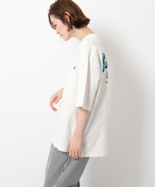BASECONTROL(ベースコントロール)の「◆ロゴグラフィックバリエーション コットン天竺 半袖Tシャツ(Tシャツ/カットソー・レディース・アイボリー/ブラック系/ブラック系1/ベージュ系/ベージュ系1/アイボリー系/アイボリー系1/ブルー系5/ブルー系6/ライトブルー/ブラック/ベージュ・99)」の14枚目の写真