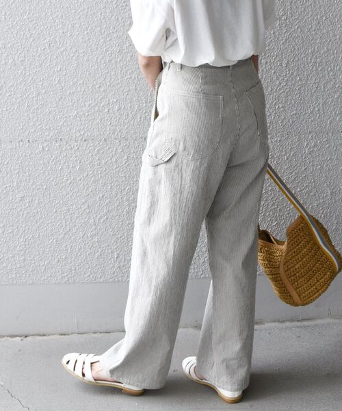 SHIPS any（シップス エニィ）の「SHIPS any:〈ウォッシャブル〉ヒッコリー カーゴ パンツ◇（カーゴパンツ・レディース・ブラック・38/36）」の12枚目の写真