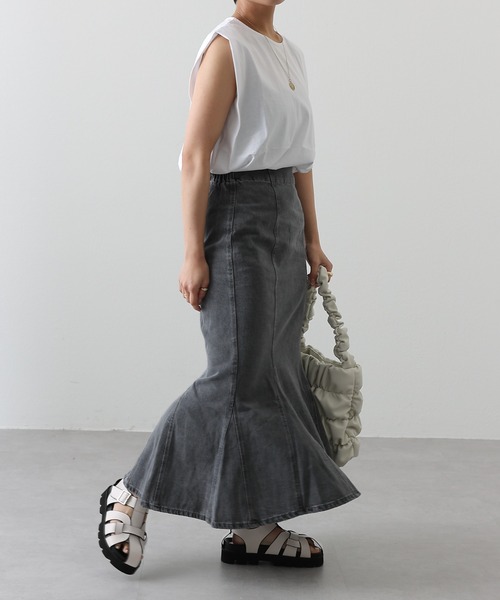 COLONY 2139（コロニートゥーワンスリーナイン）の「スムース天竺タックショルダーノースリーブT（Tシャツ/カットソー・レディース・ブラック/オフホワイト・FREE）」の9枚目の写真