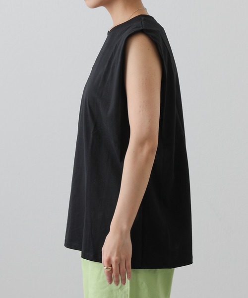 COLONY 2139（コロニートゥーワンスリーナイン）の「スムース天竺タックショルダーノースリーブT（Tシャツ/カットソー・レディース・ブラック/オフホワイト・FREE）」の18枚目の写真