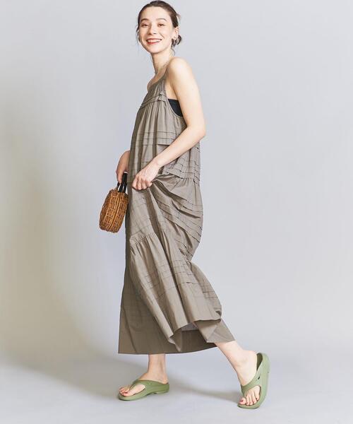 OOFOS（ウーフォス）の「＜OOFOS＞OOriginal サンダル（サンダル・レディース・グレー/ブラウン/オフホワイト/ベージュ/ブラック/ライラック/ワインレッド/その他1/オリーブ・6/7/8）」の16枚目の写真