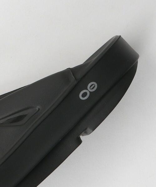 OOFOS（ウーフォス）の「＜OOFOS(ウーフォス)＞OOriginal サンダル（サンダル・レディース・ブラウン/ライラック/オフホワイト/ベージュ/グレー/ブラック/ワインレッド・7/6/8）」の21枚目の写真