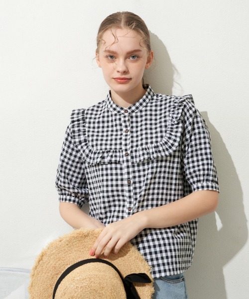 MERLOT(メルロー)の「ギンガムフリル半袖ブラウス(シャツ/ブラウス・レディース・ブラック/レッド/ブルー・FREE)」の6枚目の写真