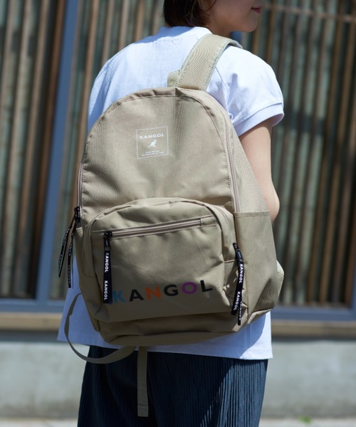 KANGOL（カンゴール）の「【KANGOL】スーベニアロゴデイパック KGSA-BG00235 ※（バックパック/リュック・レディース・ベージュ/ブラック/ホワイト/ブラック系その他2・FREE）」の15枚目の写真