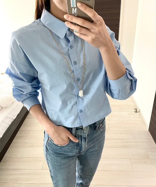 ISOOK(アイスー)の「バックデザインクロップドシャツ(ai select)/ デザイントップス カラーシャツ アシメデザインシャツ(シャツ/ブラウス・レディース・ブルー・FREE)」の6枚目の写真