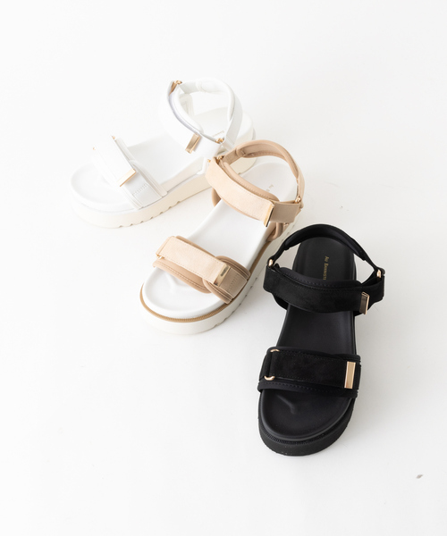 Au BANNISTER（オゥバニスター）の「【販売店舗限定】フットベッドスポーツサンダル（サンダル・レディース・ピンクベージュ/ブラック/ホワイト・L/S/M）」の4枚目の写真