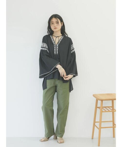 AMERICAN HOLIC(アメリカンホリック)の「スキッパーフレアスリーブ刺繍ブラウス(シャツ/ブラウス・レディース・ブラック/オフホワイト・L/M)」の20枚目の写真