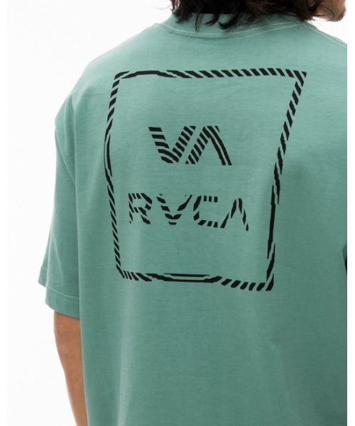 RVCA（ルーカ）の「RVCA メンズ  VA ALL THE WAY Ｔシャツ【2022年夏モデル】/ルーカ半袖バックプリントTシャツ（Tシャツ/カットソー・メンズ・ブラック/ロイヤルブルー/モスグリーン/オフホワイト・LARGE/SMALL/MEDIUM）」の22枚目の写真