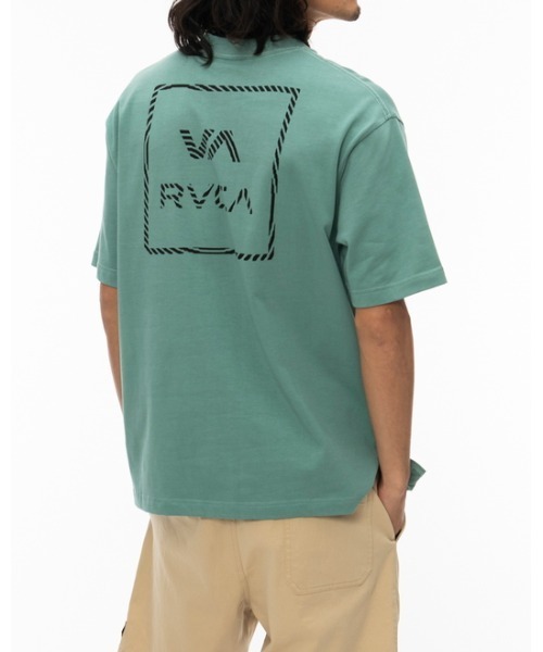 RVCA（ルーカ）の「RVCA メンズ  VA ALL THE WAY Ｔシャツ【2022年夏モデル】/ルーカ半袖バックプリントTシャツ（Tシャツ/カットソー・メンズ・ブラック/ロイヤルブルー/モスグリーン/オフホワイト・LARGE/SMALL/MEDIUM）」の21枚目の写真