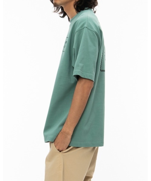 RVCA（ルーカ）の「RVCA メンズ  VA ALL THE WAY Ｔシャツ【2022年夏モデル】/ルーカ半袖バックプリントTシャツ（Tシャツ/カットソー・メンズ・ブラック/ロイヤルブルー/モスグリーン/オフホワイト・LARGE/SMALL/MEDIUM）」の20枚目の写真