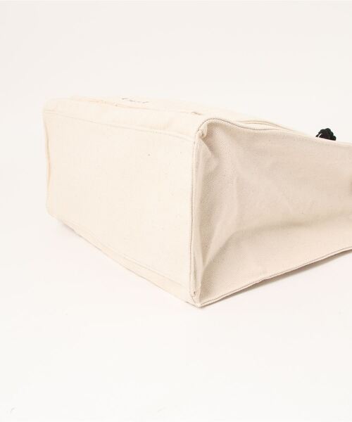 one way(ワンウェイ)の「キャンバスロープハンドルトート(トートバッグ・レディース・ホワイト/ブラック/ブラック系その他・FREE)」の4枚目の写真