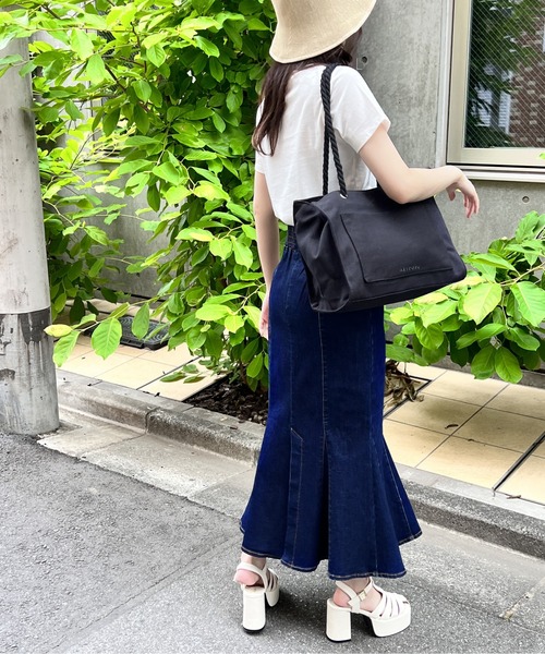 one way(ワンウェイ)の「キャンバスロープハンドルトート(トートバッグ・レディース・ホワイト/ブラック/ブラック系その他・FREE)」の15枚目の写真