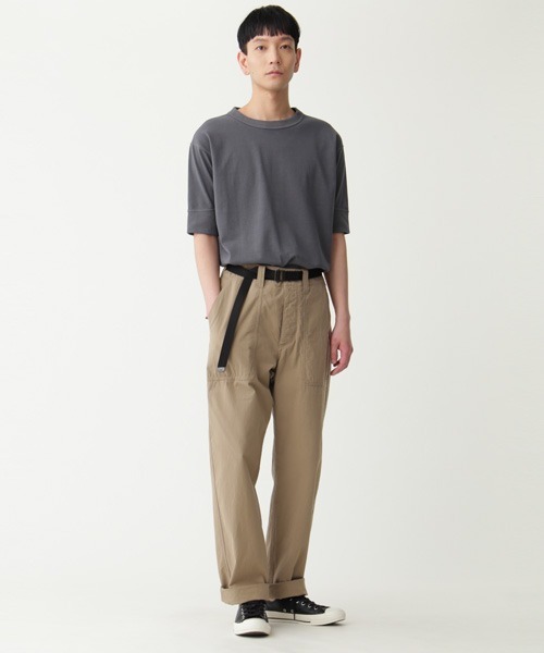 MHL.(エムエイチエル)の「GARMENT DYE DRY JERSEY(Tシャツ/カットソー・メンズ・ブラック/ホワイト系その他3/グレー系その他7・MEDIUM/LARGE)」の9枚目の写真