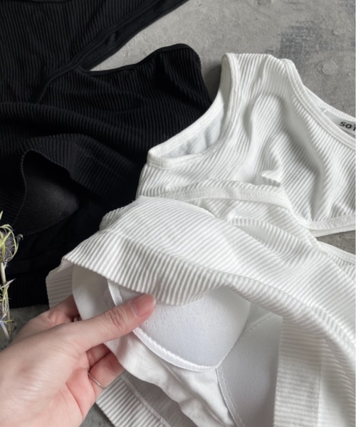 Solace（ソレイス）の「カットオープンベアタンク（タンクトップ・レディース・ホワイト/ブラック・FREE）」の6枚目の写真