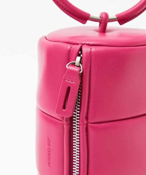 ADD CULUMN（アドカラム）の「【ADD CULUMN】ドラム型ショルダー（ショルダーバッグ・レディース・ピンク/ブラック・フリー）」の10枚目の写真