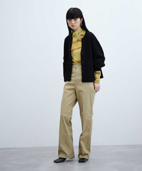 ADAM ET ROPE'（アダムエロペ）の「ウォッシャブルウール畦カーディガン（カーディガン/ボレロ・レディース・ホワイト/ブラック/イエロー・FREE）」の16枚目の写真