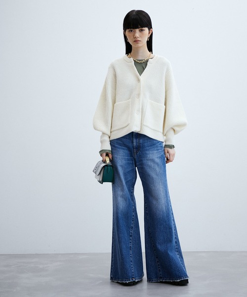 ADAM ET ROPE'（アダムエロペ）の「ウォッシャブルウール畦カーディガン（カーディガン/ボレロ・レディース・ホワイト/ブラック/イエロー・FREE）」の13枚目の写真