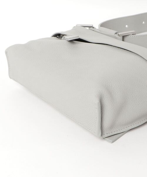 ALLSAINTS(オールセインツ)の「COLETTE LEATHER CROSSBODY BAG | COLETTE レザー クロスボディ バッグ(ショルダーバッグ・レディース・グリーン系その他・ONE SIZE)」の3枚目の写真