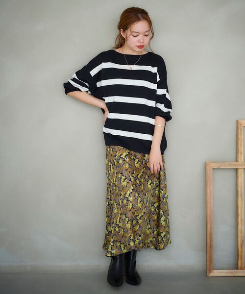 le.coeur blanc（ルクールブラン）の「IPEKER フラワープリントスカート（スカート・レディース・ブラウン系その他2/ブルー系その他3・38）」の16枚目の写真