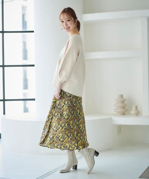 le.coeur blanc（ルクールブラン）の「IPEKER フラワープリントスカート（スカート・レディース・ブラウン系その他2/ブルー系その他3・38）」の19枚目の写真