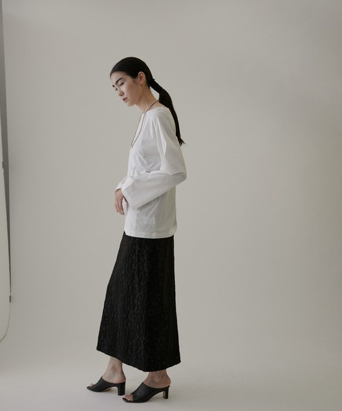 SALON adam et rope'（サロン アダム エ ロペ）の「【UVカット】prima zymフレアースリーブTシャツ（Tシャツ/カットソー・レディース・ホワイト/ブラック/レンガ・FREE）」の21枚目の写真