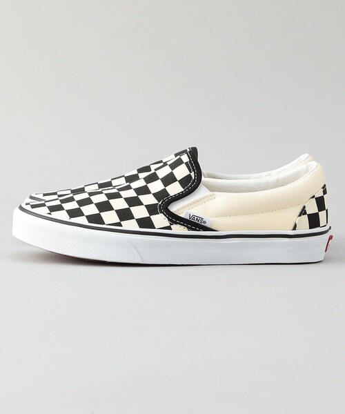 VANS(バンズ)の「VANS/ヴァンズ CLASSIC SLIP-ON/クラシックスリッポン/VN000EYEBWW(スニーカー・レディース・ブラック・23/24/25/26/27/28)」の3枚目の写真