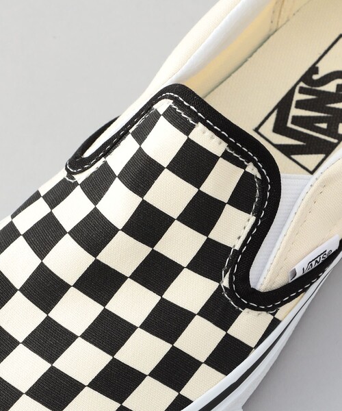 VANS(バンズ)の「VANS/ヴァンズ CLASSIC SLIP-ON/クラシックスリッポン/VN000EYEBWW(スニーカー・レディース・ブラック・23/24/25/26/27/28)」の7枚目の写真