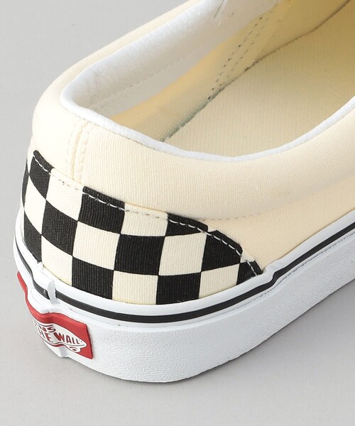 VANS(バンズ)の「VANS/ヴァンズ CLASSIC SLIP-ON/クラシックスリッポン/VN000EYEBWW(スニーカー・レディース・ブラック・23/24/25/26/27/28)」の8枚目の写真