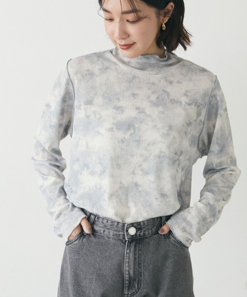 Green Parks(グリーンパークス)の「タイダイ柄シアータートル(Tシャツ/カットソー・レディース・パープル/ブラウン/ライトグレー・FREE)」の2枚目の写真