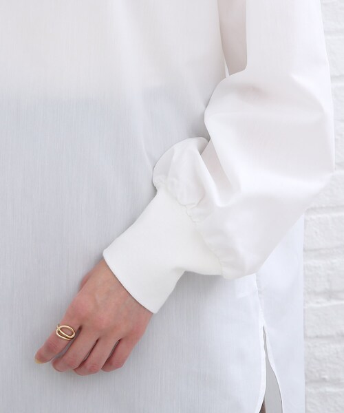 SHOO・LA・RUE（シューラルー）の「◆パフスリーブTブラウス（シャツ/ブラウス・レディース・ブラック/オフホワイト・02/03）」の5枚目の写真